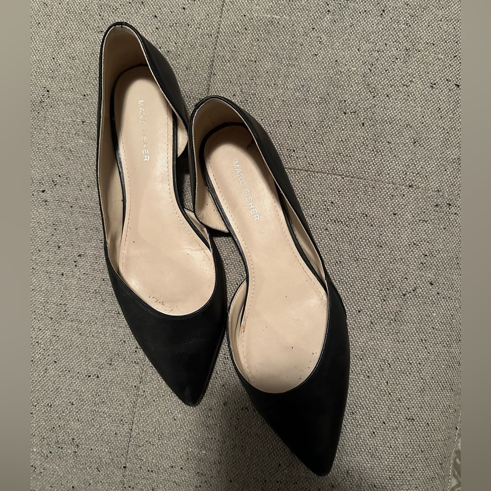 Marc Fisher black d’orsay flats